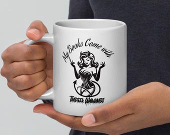 Taza de café con advertencia de activación del club de lectura