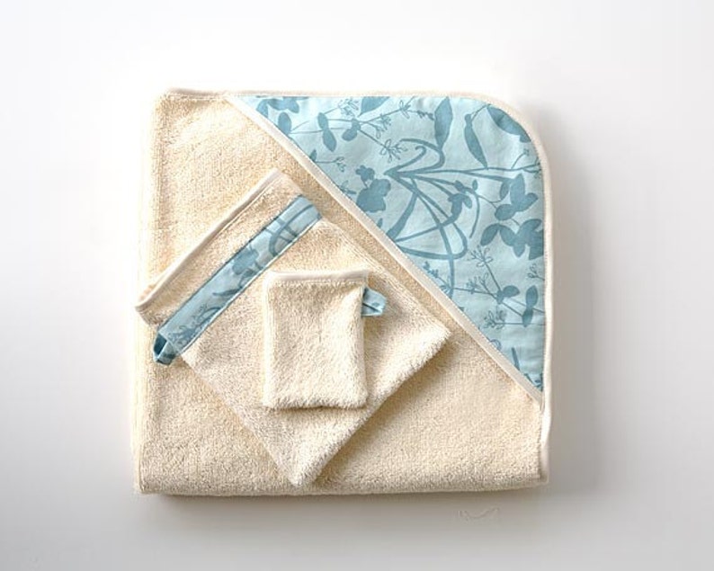Organic towel in blue. Bath wash mitts and hooded apron towel. New mom gift. Children matching set. image 2