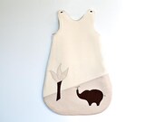 Sleep sack with elephant decor. Brown beige sleeping bag for babies in organic cotton.