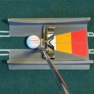 Putting Alignment Tool, No Tees Required, Works On Turf/Fake Grass