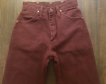 Vaqueros Wrangler vintage morado oscuro