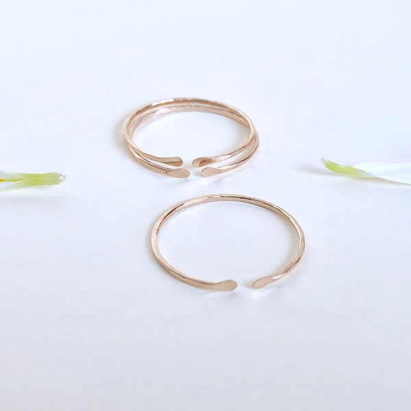 Dainty Gold Hammered Rings/ delicate ring set/ minimalist ring/ small gold ring/ skinny rings/ adjustable rings/ bridal jewelry