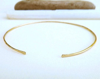 Bracelet en or délicat, fine manchette en or, bijoux minimalistes, superposition de bijoux, cadeau pour elle, bracelet délicat, manchette en or rose, cadeau de demoiselle d'honneur