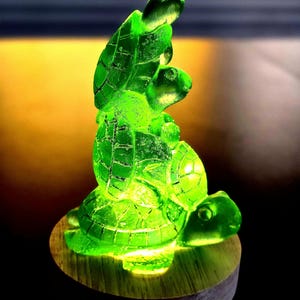 Stack of turtles lamp