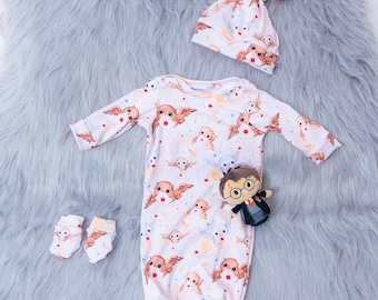 Special Delivery Knotted Gown, Birth announcement// Newborn baby essentials// baby boy outfit// baby girl Sets// baby gifts// Magic Owls