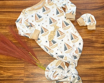 Newborn Baby Knot Gown Set – Nautical Sailboat Print, Coming Home Outfit with Hat & Mittens// gender neutral newborn clothes