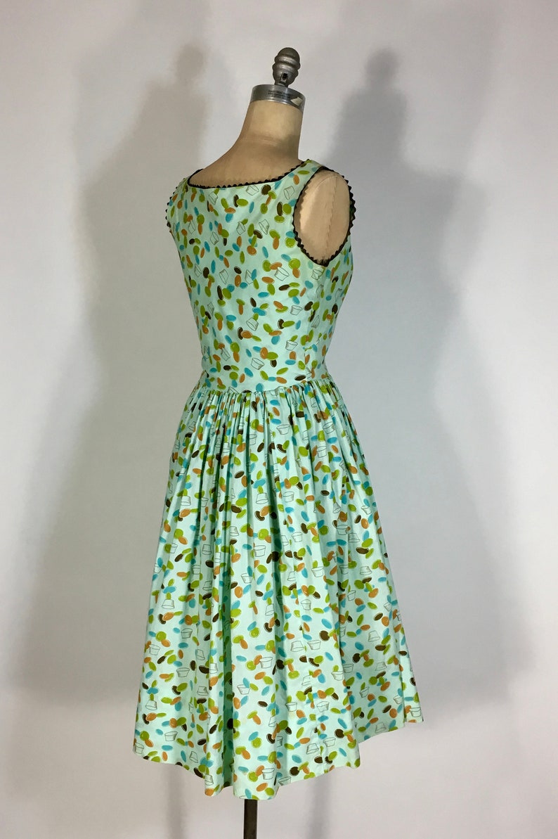 Vintage 1950/'s mint green cotton TIDDLY WINKS NoveltyConversation Print homemade dress wrick rack trim