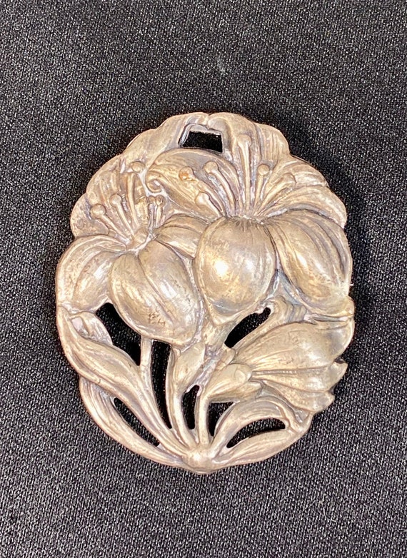 Antique Art Nouveau style silver repoussé floral t