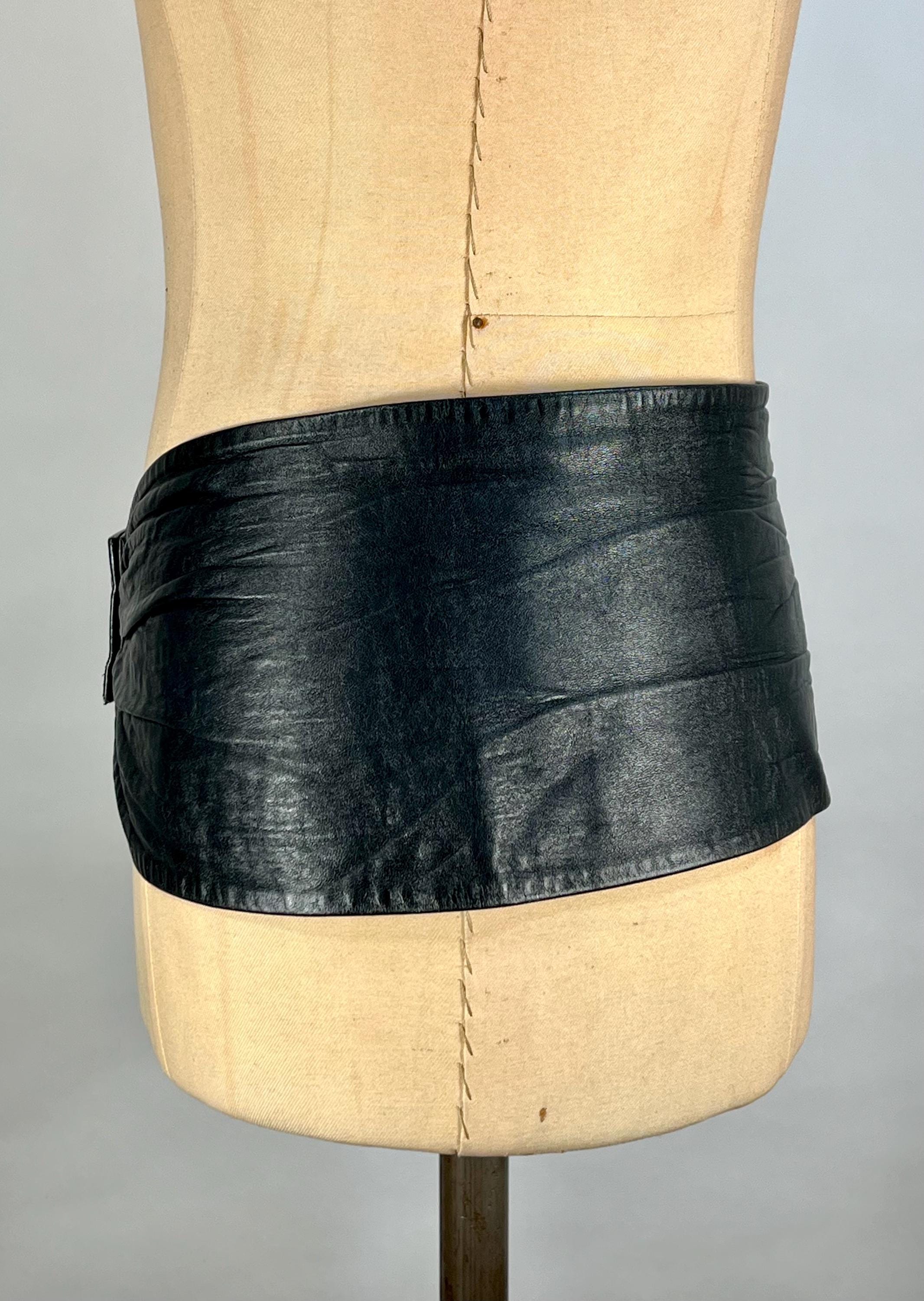 Anne Klein Black Suede Belt With Gold + Black Laced Trim XS/Small Vintage 1980s 1980s 90s Anne Klein gold lion head black suede belt  main image 2