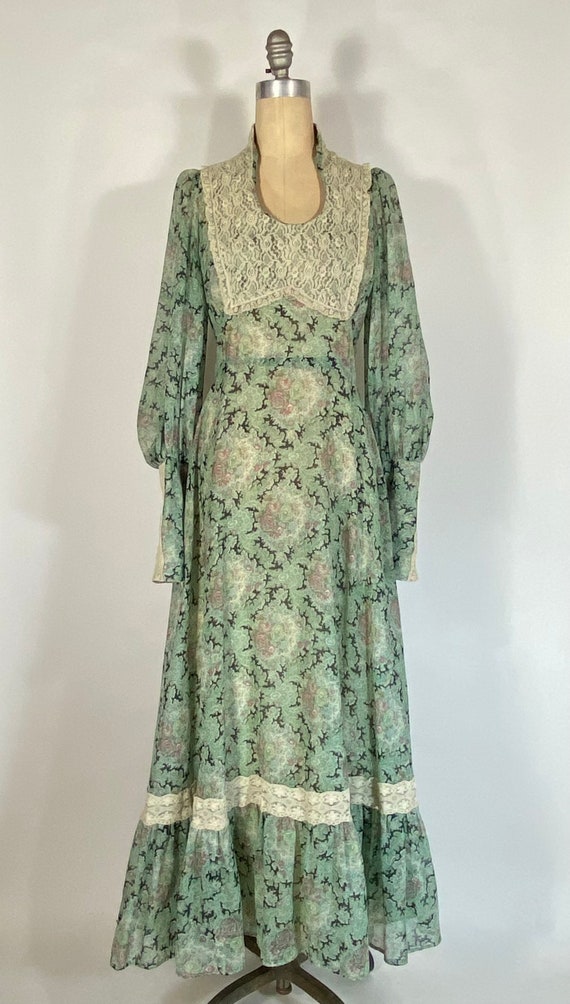 Vintage 1970's Romantic Gunne Sax Black label green floral gown dress Vintage 1970's Romantic Gunne Sax Black label green floral gown dress