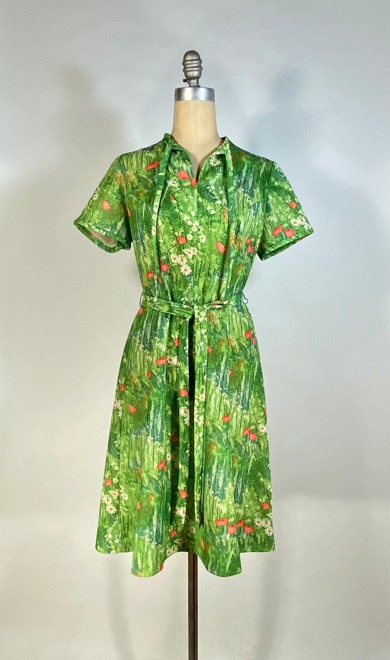 Vintage 1960’s-70’s photorealistic green meadow pr