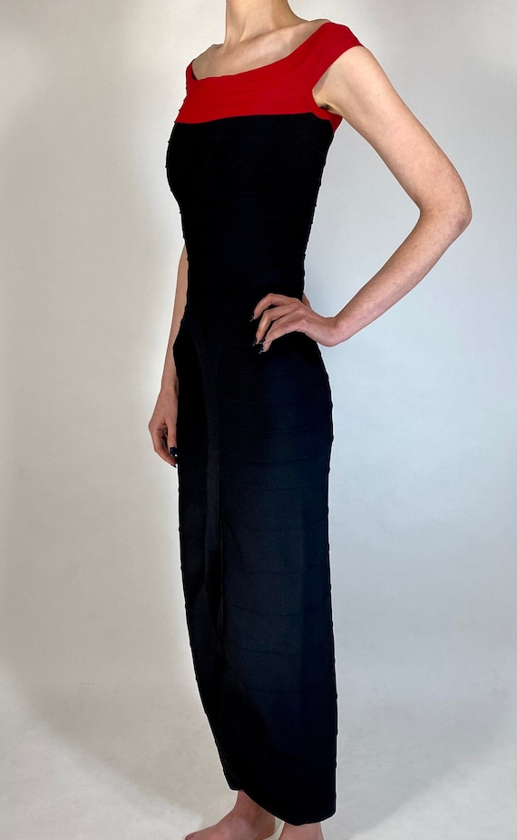 スーツ・フォーマル・ドレス 80s Vintage French Made Back Chain Dress Vintage CHANEL S/S 1988 Cocktail Dress / Silk Chiffon Pleats