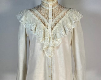 Vintage 1970’s Victorian style ivory cotton blend blouse with lace collar Gunne Sax by Jessica McClintock size 11