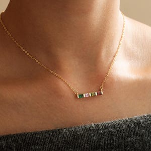 Personalized Family Birthstone Necklace, Birthstone Necklace for Mom, Baguette Birthstone Necklace, Custom Jewelry, Friendship Necklace