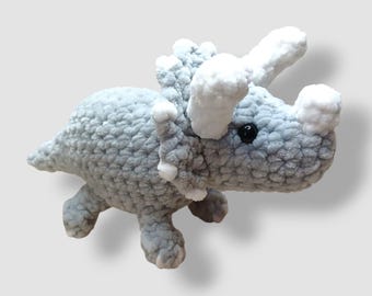 大きなトリケラトプスのかぎ針編みぬいぐるみ - Etsy 日本