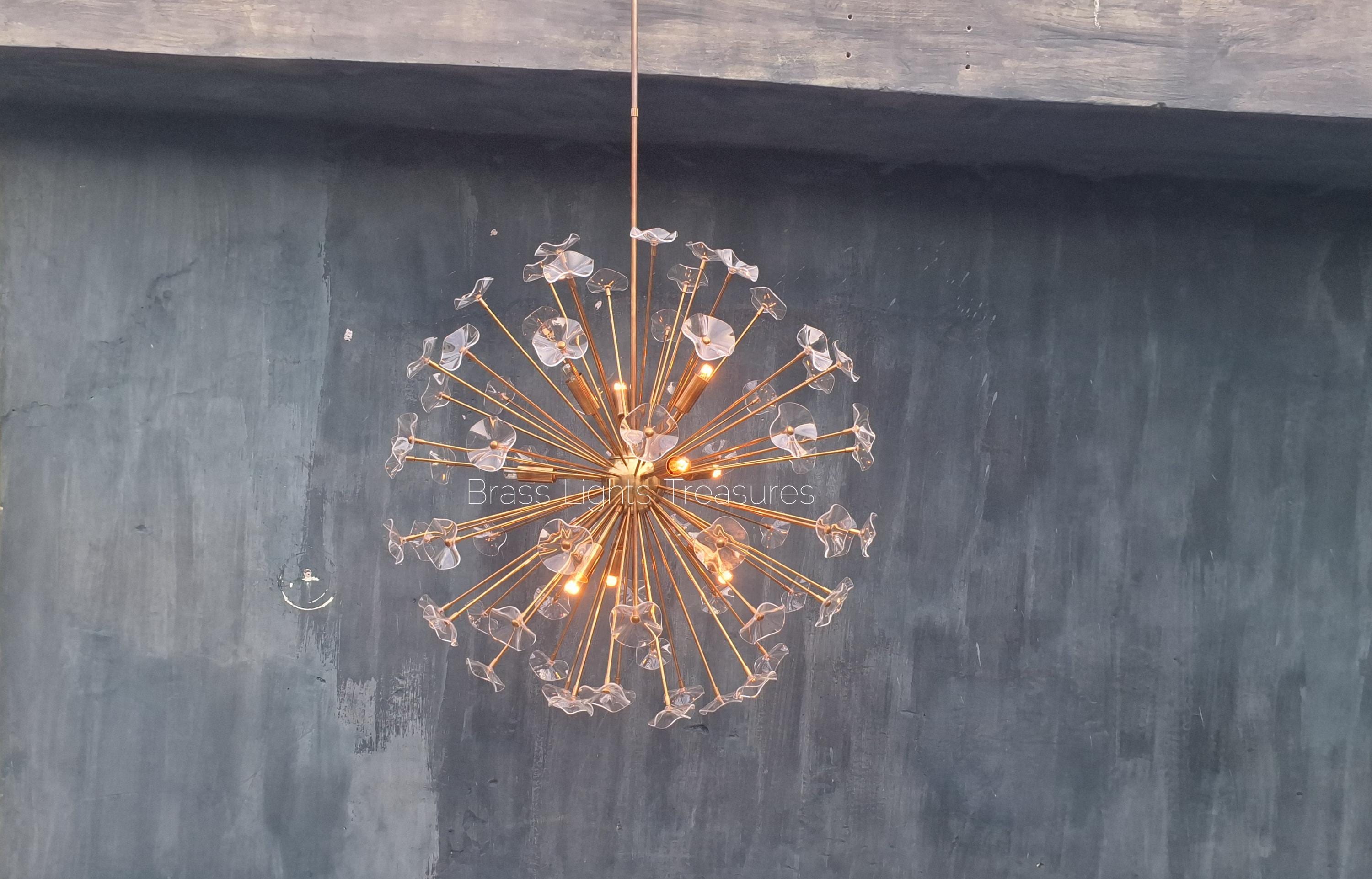 ハンドメイドの真鍮製アーチン・スプートニク・シャンデリア：ミッド