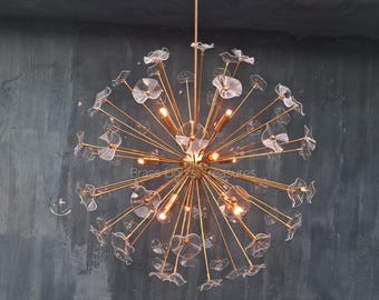 Lustre oursin Spoutnik fait main en laiton : lumière italienne moderne du milieu du siècle