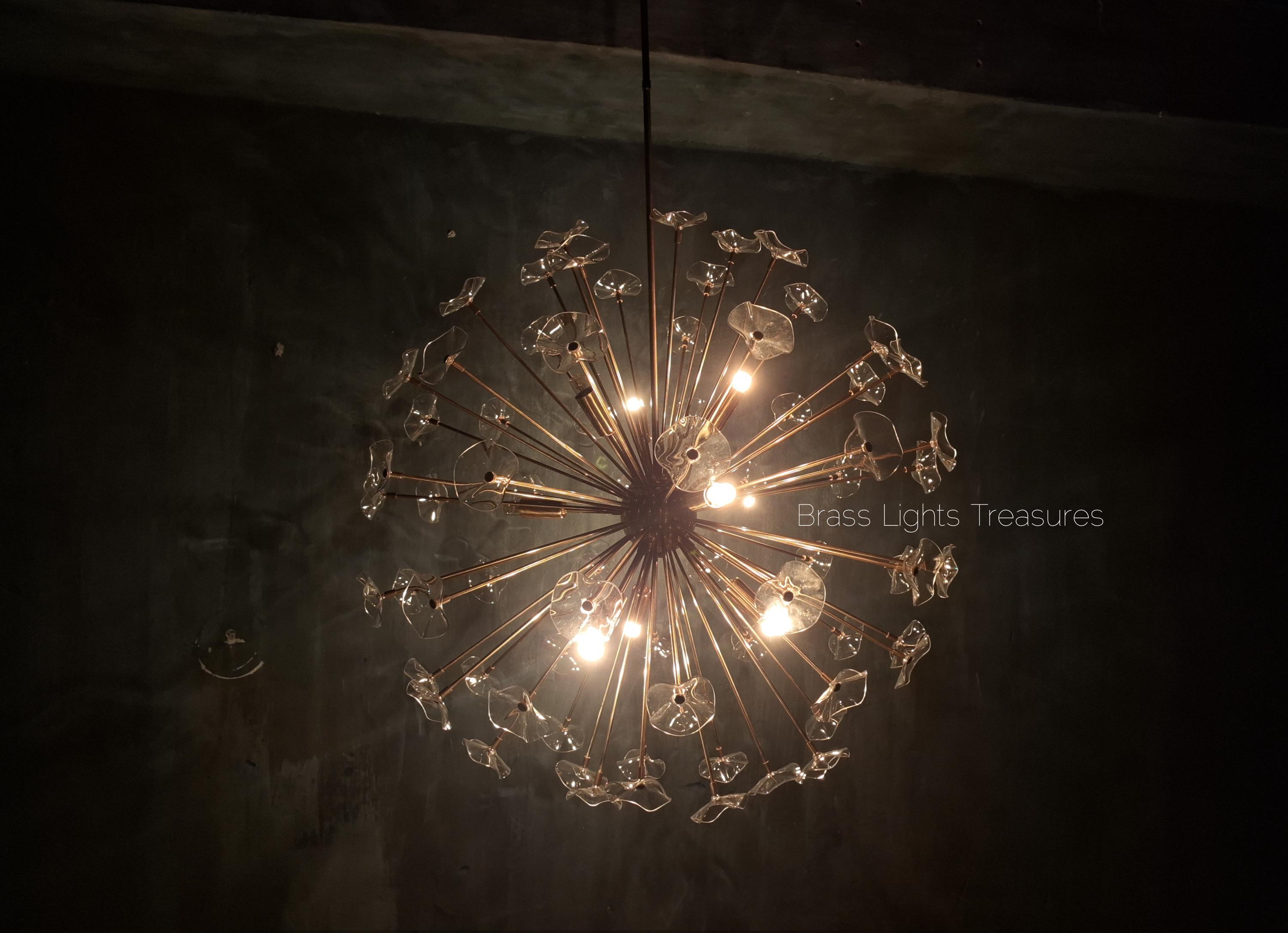 ハンドメイドの真鍮製アーチン・スプートニク・シャンデリア：ミッド