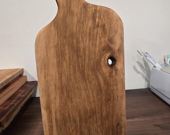 Tabla de charcutería de roble tostado