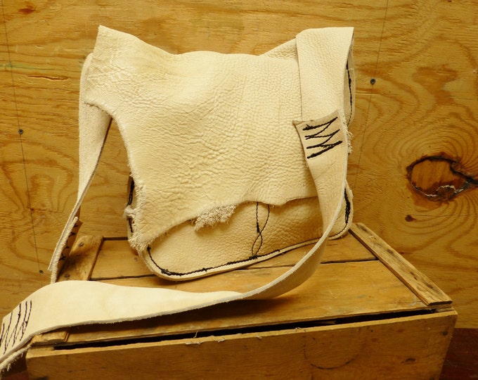 Extra Large Leather Bag / Handmade Purse Pouch Tote Messenger Satchel Laptop Renaissance Woodland Woodsy Earthy Rustic Hippie Durable
