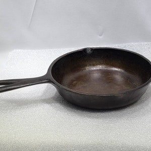 Crofton Cast Iron 6 Inch Pan And Small Cast Iron Fry Pan