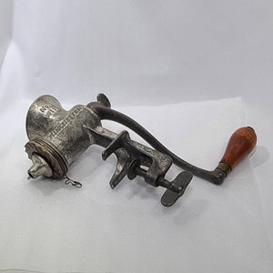 Vintage Winchester Meat Grinder No. W11, Antique Meat Grinder