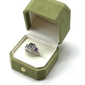 Scatola portagioie vintage per anelli di fidanzamento, proposta, anniversario e matrimonio, scatola portagioie di lusso in velluto, verde chiaro.