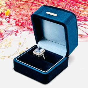 Deluxe Vintage Design Flannel Velvet Ring Box  For Engagement Proposal  Wedding  and Anniversary Luxury  Flannel Velvet Ring Box Dark Blue