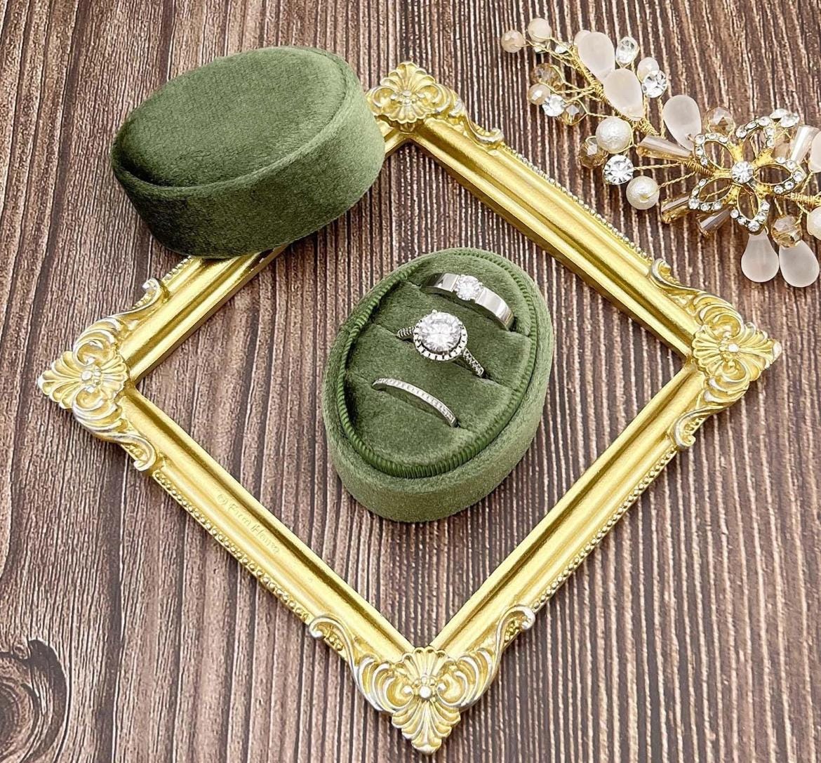 Vintage Design Velvet 3 Slots Ring Box Oval Wedding Ring Earring Keepsake Box Proposal Ring Box  Engagement Ring Box Mother's Day Gift