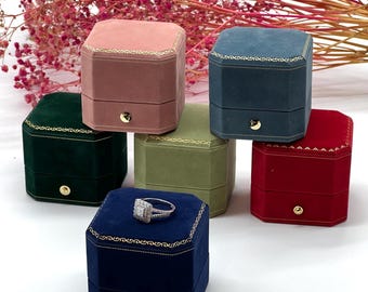 Vintage Velvet Ring Box: Octagonal Jewelry Storage, Decorative Buckle
