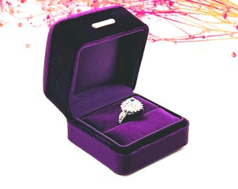 Vintage Design Purple Velvet Ring Box: Engagement, Wedding