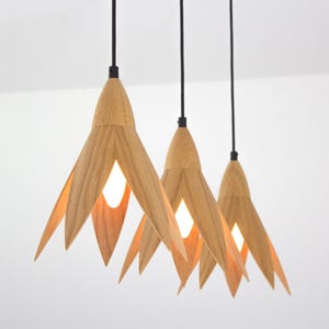 Ensemble de suspensions fleur de chêne : plafonnier bohème moderne en bois pour îlot de cuisine