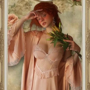 Chic en Rose Lingerie set with Robe