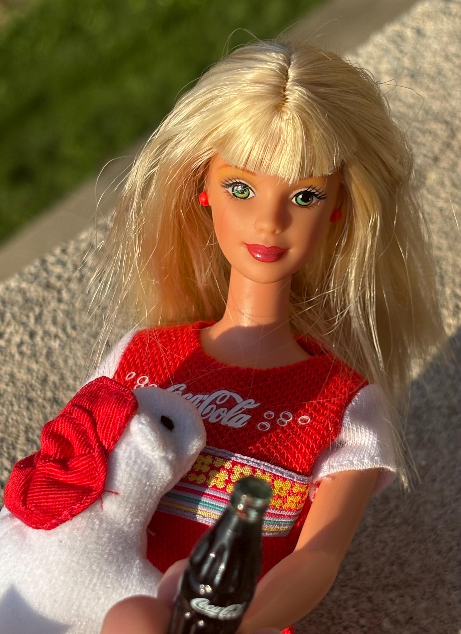 Barbie Coca Cola Party De Coleccion | Envío gratis