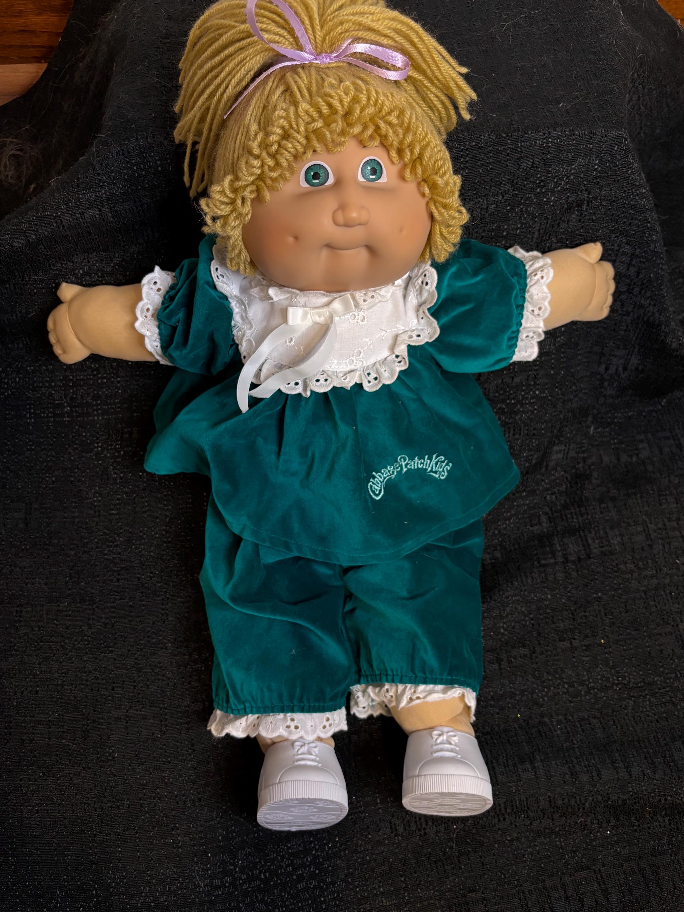 Cabbage Patch Kids Jesmar Blonde Girl Doll Spain Velvet Outfit Mint Condition
