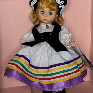 Madame Alexander Estonia Doll Mint In Box