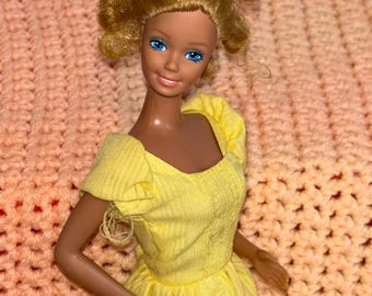 Magic Curls Barbie In Original Dress 1981