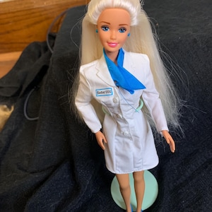 1997 Dentist Barbie Doll - Etsy