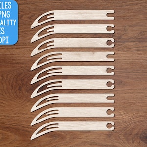Peut inclure: Une collection numérique de dix formes artisanales en bois clair, chacune présentant une extrémité pointue et incurvée avec une fente découpée et une encoche circulaire à l'autre extrémité. L'image inclut le texte CUT FILES SVG, PNG HIGH QUALITY FILES 300 DPI.