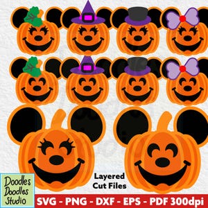 Op de afbeelding: Oranje pompoenvormige ontwerpen met zwarte muisoren en lachende gezichten. Sommige pompoenen hebben heksenhoeden, strikken of bladeren. De afbeelding bevat de tekst "Layered Cut Files" en "SVG - PNG - DXF - EPS - PDF 300dpi".