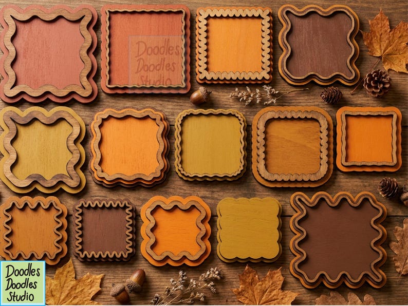 Peut inclure: Une collection de cadres en bois carr&eacute;s et rectangulaires dans diverses nuances d'orange, de jaune et de brun. Les cadres pr&eacute;sentent des bords ondul&eacute;s, festonn&eacute;s ou droits avec des designs superpos&eacute;s. Le texte Doodles Doodles Studio est visible.