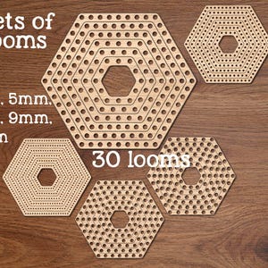 May include: Wooden hexagon looms in various sizes. The image shows five sets of six looms, totaling 30 looms. Sizes include 3mm, 5mm, 7mm, 9mm, and 10mm. Text on the image reads "5 sets of 6 looms" and "30 looms".