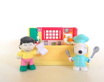 Vintage Takara Peanuts Snoopy Kitchen Scene Mini Playset 90s Toy
