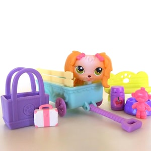 Littlest Pet Shop LPS Maltese Dog Green Eyes #79 Hasbro 2004