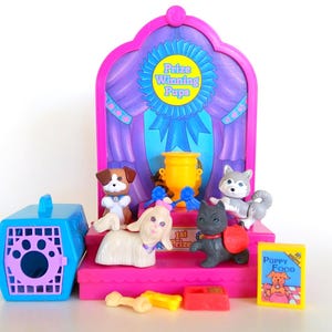 Vintage Littlest Pet Shop Prize Winning Pups Pet Show Dog Playset by Kenner 1993