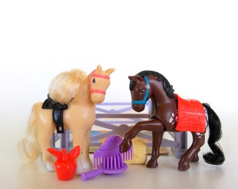Vintage Littlest Pet Shop Zoo Indian Ponies Horse Playset by Kenner 1993