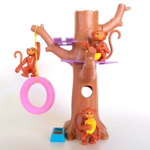 Vintage Littlest Pet Shop Magic Monkeys with Treehouse Playset Kenner 1992 image 3