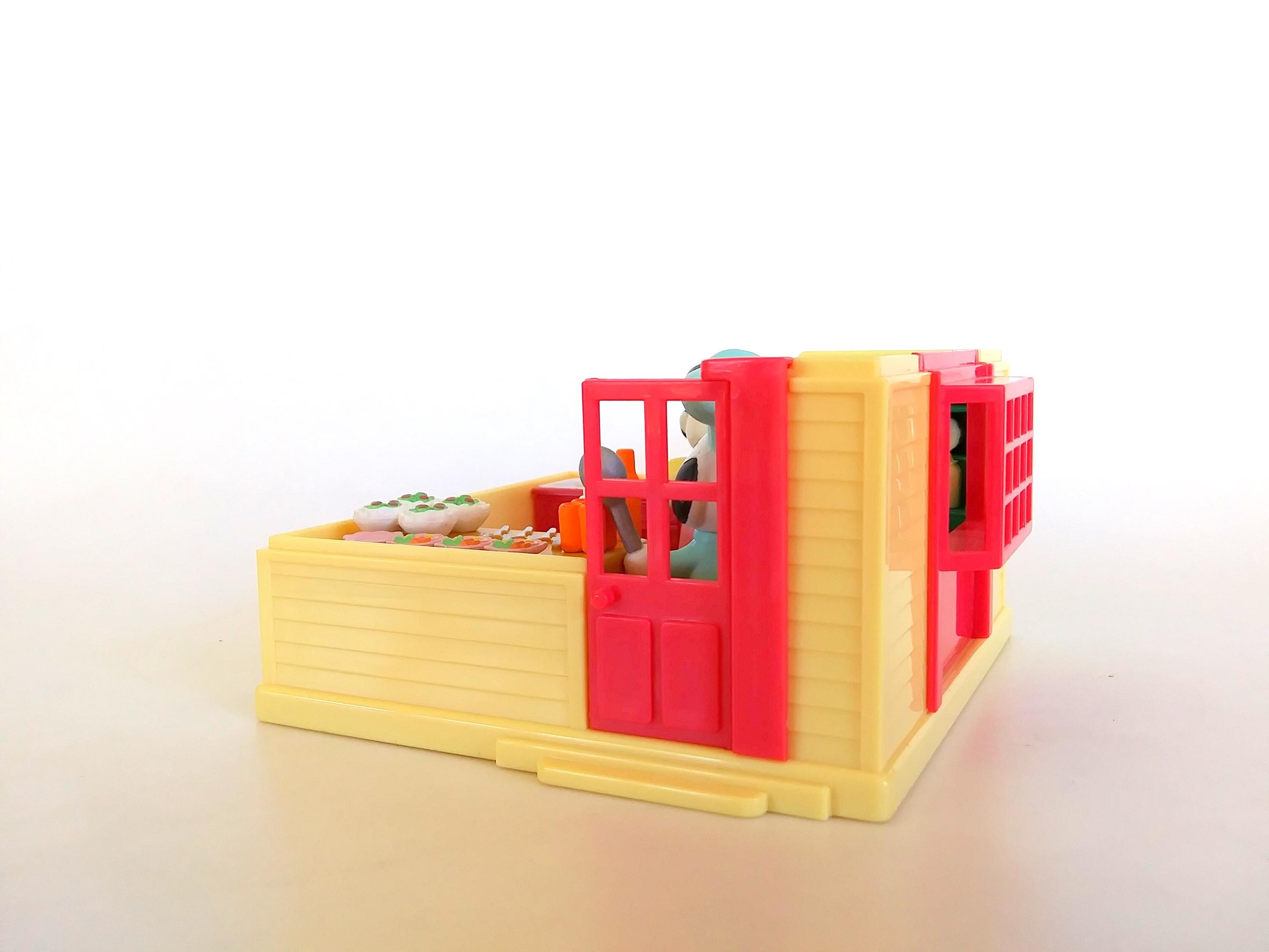 Vintage Takara Peanuts Snoopy Kitchen Scene Mini Playset 90s Toy