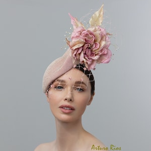 Rose gold fascinator, Kentucky derby headpiece, Rose gold luncheon hat