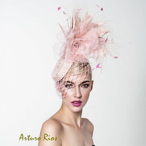 Blush pink headpiece, Kentucky derby fascinator, Derby Fascinator, Melbourne cup fascinator.